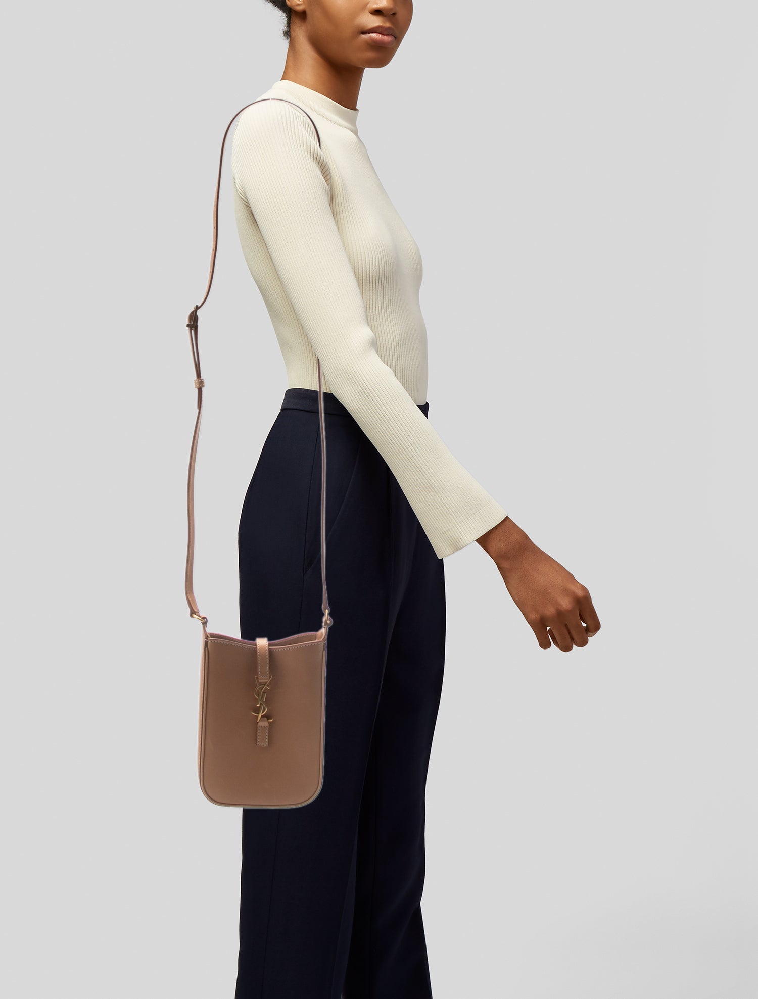 Saint Laurent Leather Le 5 à 7